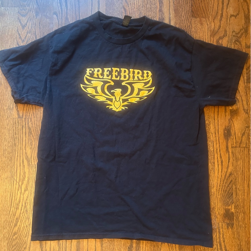 Graphic Concert Tee Men’s Rock n Roll Freebird Black